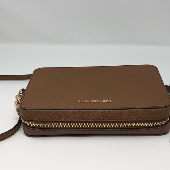 Authentic Michael Kors Large Ew Crossbody Handbag - Picture 4 of 8